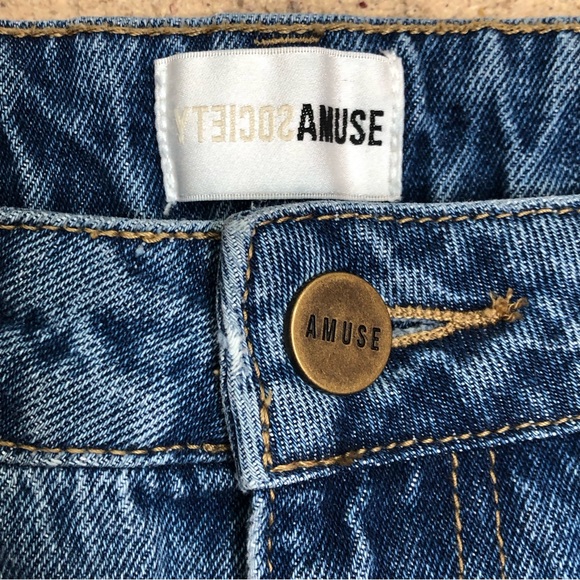 Med Waist Denim Jeans - 29 - Amuse Society - Women's Jeans - Relaxed - Picture 3 of 13